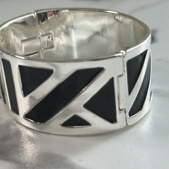 Pre owned Anne Klien Silver and Black Geometric bracelet - Picture 8 of 16